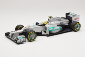 Mercedes W03 #8 N. Rosberg Mercedes AMG Petronas 2012 Minichamps 1:18 110120008 Kov