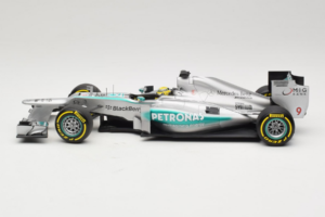 Mercedes W04 #9 N. Rosberg Mercedes AMG Petronas Showcar 2013 Minichamps 1:18 110130079 Kov – obrázek 3 z 7