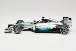 Mercedes W05 #44 L. Hamilton Mercedes AMG Petronas Chinese Grand Prix Winner 2014 Minichamps 1:18 110140244 Kov – obrázek 3 z 7