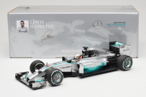Mercedes W05 #44 L. Hamilton Mercedes AMG Petronas Chinese Grand Prix Winner 2014 Minichamps 1:18 110140244 Kov – obrázek 7 z 7