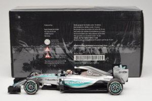 Mercedes W06 #44 L. Hamilton F1 World Champion 2015 Dealer Edition Minichamps 1:18 B66960539 Kov – obrázek 6 z 7