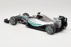 Mercedes W06 #44 L. Hamilton Mercedes AMG Petronas Australian Grand Prix Winner 2015 Minichamps 1:18 110150044 Kov – obrázek 5 z 7