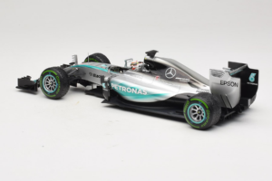 Mercedes W06 #44 L. Hamilton Mercedes AMG Petronas United States Grand Prix Winner World Champion 2015 Minichamps 1:18 110150 – obrázek 5 z 7
