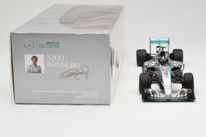 Mercedes W06 #6 N. Rosberg Mercedes AMG Petronas Japanese Grand Prix 2015 Minichamps 1:18 110150206 Kov – obrázek 6 z 7