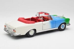 Mercedes 280SE W108 Tricolor Maisto 1:18 56014 Kov – obrázek 3 z 8