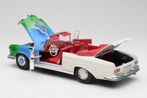 Mercedes 280SE W108 Tricolor Maisto 1:18 56014 Kov – obrázek 5 z 8