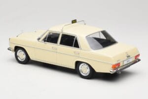 Mercedes W115 Béžový Taxi MCG 1:18 MCG18055 Kov – obrázek 5 z 6