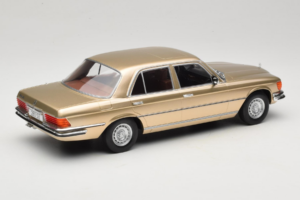 Mercedes W116 Metallic Beige MCG 1:18 MCG18550 Kov – obrázek 2 z 6