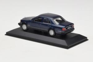 Mercedes W124 Tmavě Modrý Minichamps 1:43 MB006 Kov – obrázek 3 z 4