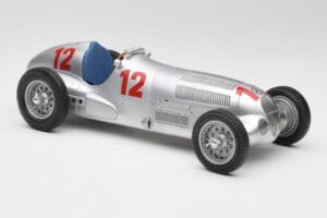 Mercedes W125 #12 R. Caracciola Grand Prix 1937 CMC 1:18 M-052 Kov – obrázek 4 z 6