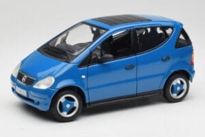 Mercedes A-Class W168 Azure Modrý Maisto 1:18 50311 Kov