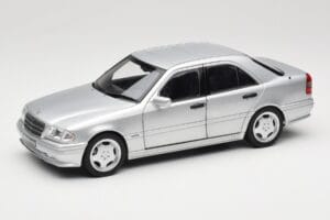 Mercedes C36 AMG W202 Silver Metallic Norev 1:18 183380 Kov