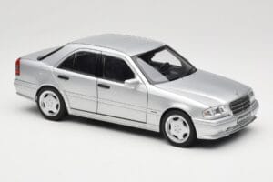 Mercedes C36 AMG W202 Silver Metallic Norev 1:18 183380 Kov – obrázek 6 z 8