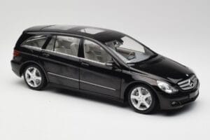 Mercedes R-Class W251 Obsidian Černý Minichamps 1:18 150034601 Kov – obrázek 6 z 8