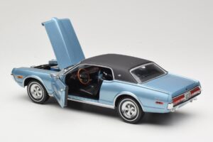 Mercury Cougar XR-7 Modrý Sun Star 1:18 1562 Kov – obrázek 5 z 8