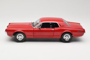 Mercury Cougar XR-7 Červený Sun Star 1:18 1541 Kov – obrázek 4 z 8