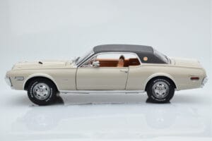 Mercury Cougar XR7-G Fawn Sun Star 1:18 1572 Kov – obrázek 4 z 8