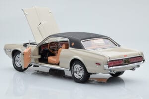 Mercury Cougar XR7-G Fawn Sun Star 1:18 1572 Kov – obrázek 5 z 8