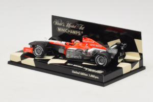 MF1 M16 #18 T. Monteiro MF1 Racing Showcar 2006 Minichamps 1:43 400060088 Kov – obrázek 3 z 5