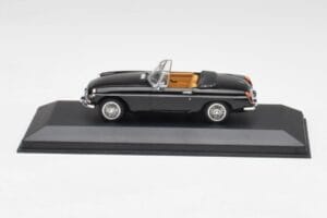 MGB Kabriolet Černý Minichamps 1:43 430131030 Kov
