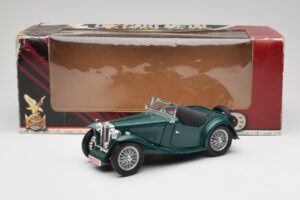 MG TC Midget Shires Green Road Legends 1:18 92468 Kov – obrázek 8 z 8