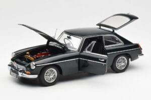 MGB GT Mk2 Coupe Racing Zelený AUTOart 1:18 76602 Kov – obrázek 2 z 8