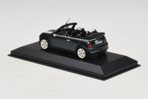 Mini Cooper Kabriolet Zelený s Bílým Pruhem Minichamps 1:43 80420309093-R1 Kov – obrázek 3 z 5