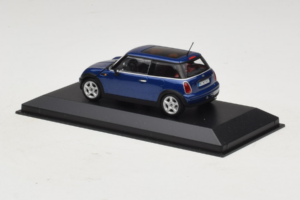 Mini Cooper Modrý Minichamps 1:43 MINI009 Kov – obrázek 3 z 5