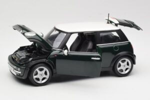 Mini Cooper Mk7 Zelený Maisto 1:18 7271336 Kov – obrázek 2 z 8