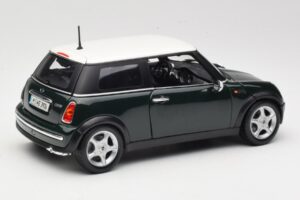 Mini Cooper Mk7 Zelený Maisto 1:18 7271336 Kov – obrázek 3 z 8