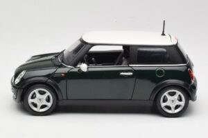 Mini Cooper Mk7 Zelený Maisto 1:18 7271336 Kov – obrázek 4 z 8