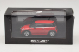 Mini Cooper One R50 Aero Červený Minichamps 1:43 431138272 Kov – obrázek 4 z 4