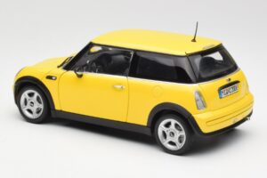 Mini Cooper One R50 Aerodynamický Paket Žlutý Kyosho 1:18 80430148553 Kov – obrázek 7 z 8