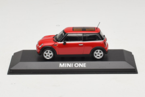 Mini Cooper Červený Minichamps 1:43 MINI010 Kov