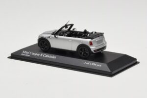 Mini Cooper S R57 Kabriolet Stříbrný Minichamps 1:43 431138830 Kov – obrázek 3 z 6
