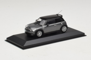 Mini Cooper S Grey Metallic Minichamps 1:43 80420148551-R1 Kov – obrázek 2 z 4