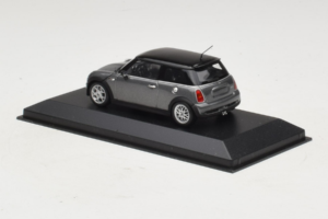Mini Cooper S Grey Metallic Minichamps 1:43 80420148551-R1 Kov – obrázek 3 z 4