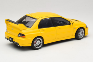 Mitsubishi Lancer Evolution IX GSR Žlutý AUTOart 1:18 77192 Kov – obrázek 3 z 8