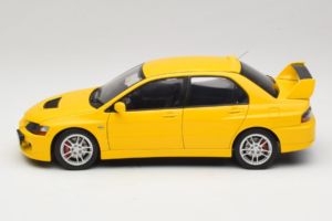 Mitsubishi Lancer Evolution IX GSR Žlutý AUTOart 1:18 77192 Kov – obrázek 4 z 8
