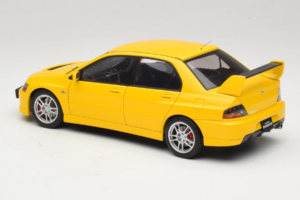 Mitsubishi Lancer Evolution IX GSR Žlutý AUTOart 1:18 77192 Kov – obrázek 7 z 8