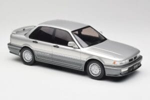 Mitsubishi Galant VR-4 Stříbrný IXO 1:18 18CMC191 Kov – obrázek 4 z 6