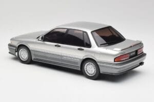 Mitsubishi Galant VR-4 Stříbrný IXO 1:18 18CMC191 Kov – obrázek 5 z 6