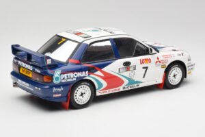 Mitsubishi Lancer Evo 3 Group A #4 T. Makinen / S. Harjanne Rally Australia 1996 Otto 1:18 OT475 Pryskyřice – obrázek 2 z 6