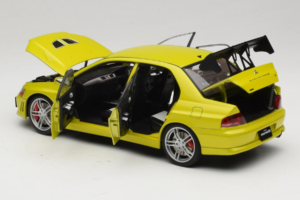 Mitsubishi Lancer Evo VII Mustard Yellow AUTOart 1:18 77166 Kov – obrázek 7 z 8