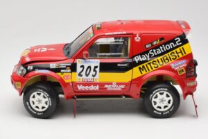 Mitsubishi Pajero Rallye Raid #205 Paris-Dakar Rally 2001 Solido 1:18 9022 Kov – obrázek 4 z 8