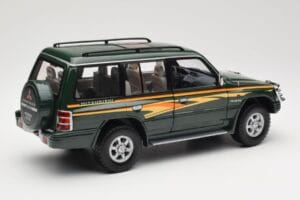 Mitsubishi Pajero V20 LWB Zelený Sun Star 1:18 1225 Kov – obrázek 3 z 8
