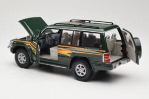 Mitsubishi Pajero V20 LWB Zelený Sun Star 1:18 1225 Kov – obrázek 5 z 8