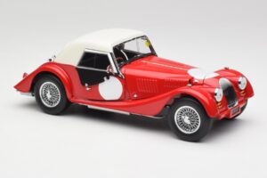 Morgan 4/4 Plus Competition Hardtop Červený Kyosho 1:18 08114R Kov – obrázek 6 z 8