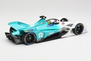 NIO 004 Team NIO #8 T. Dillmann Formula E Season 5 2019 Minichamps 1:18 114180008 Kov – obrázek 2 z 6