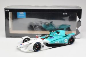 NIO 004 Team NIO #8 T. Dillmann Formula E Season 5 2019 Minichamps 1:18 114180008 Kov – obrázek 6 z 6